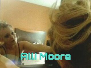 Alli_Moore