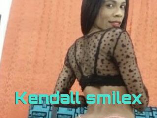 Kendall_smilex
