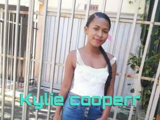 Kylie_cooperr