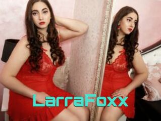 LarraFoxx