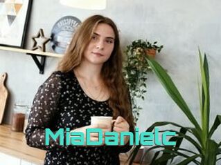 MiaDanielc