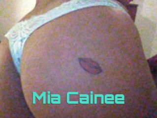 Mia_Cainee