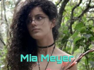 Mia_Meyer