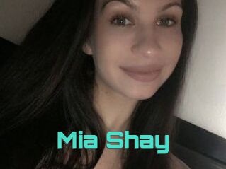 Mia_Shay