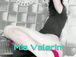 Mia_Valerin