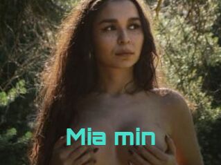 Mia_min