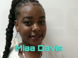 Miaa_Davis