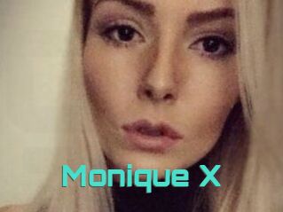Monique_X