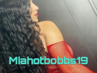 Miahotbobbs19