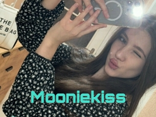Mooniekiss