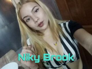 Niky_Brook