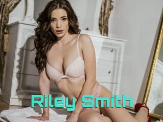 Riley_Smith