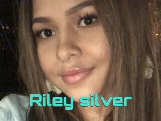 Riley_silver