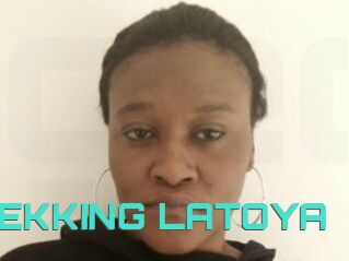 TWEKKING_LATOYA